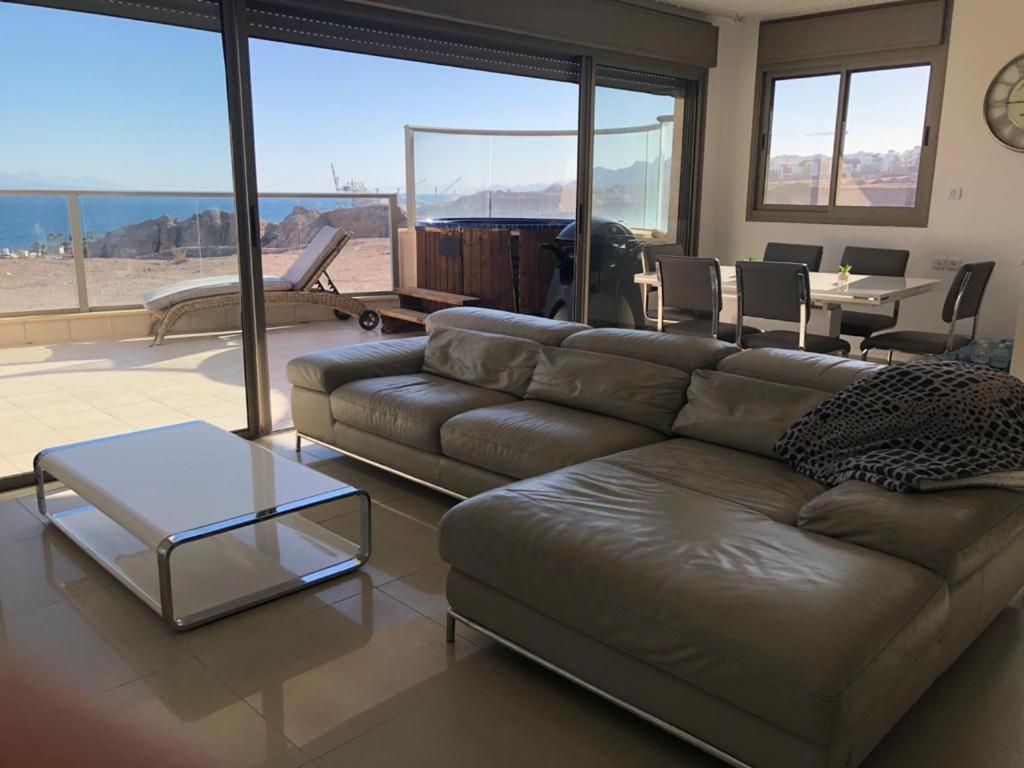 Luxury Exclusive Top Class Apartment On The Sea With Best Sea View And Jacuzzi רק למשפחות !!!! إيلات المظهر الخارجي الصورة